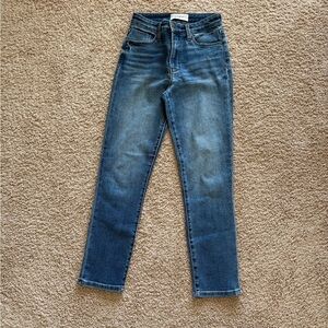 Evereve Ever Straight Jean - size 24